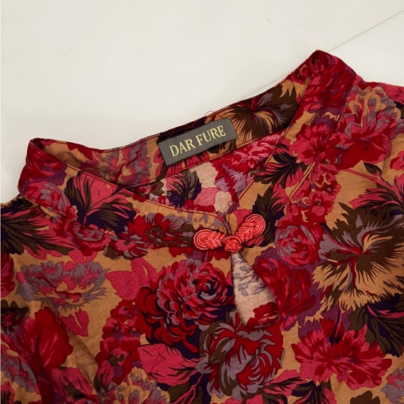 Vintage Red Floral Top - Picture 3 of 4